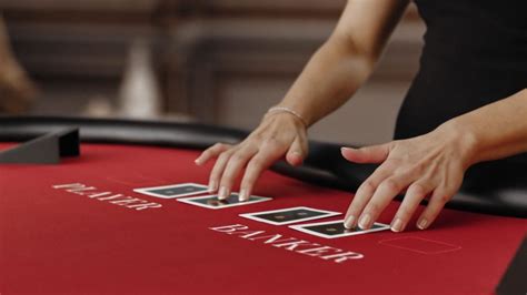 Jogue Real Baccarat With Courtney Online